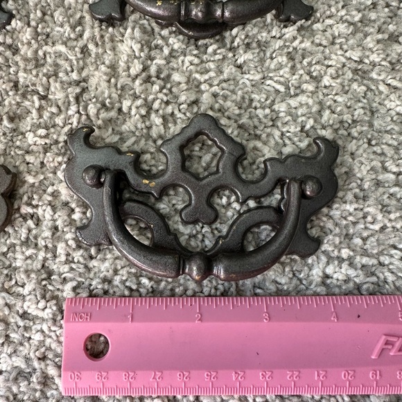Vintage Decorative Bronze Drawer Fixture / Handles / Pulls / Knobs, 3inch, 20ct - Picture 7 of 9